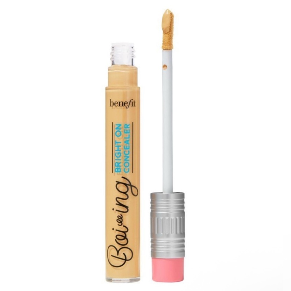 Benefit Cosmetics Boi-ing Bright On Undereye Concealer in “Cantaloupe” Brand New